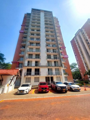 Hermoso y Amplio Apartamento